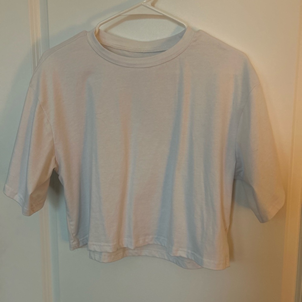 Casual White Cropped T-Shirt